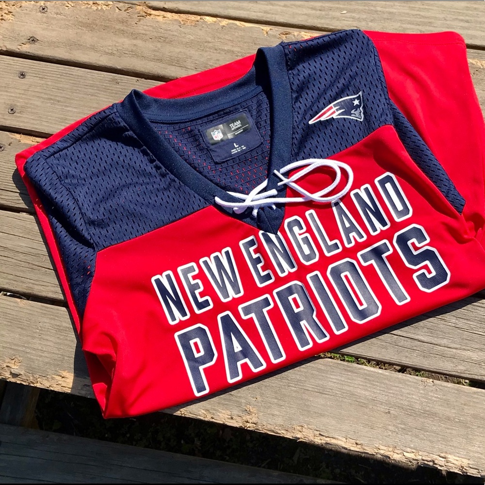 Women’s NFL Patriots Jersey Size L